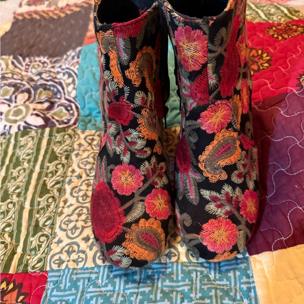 MIA  Vintage Elegant Floral Embroidered Ankle Booties